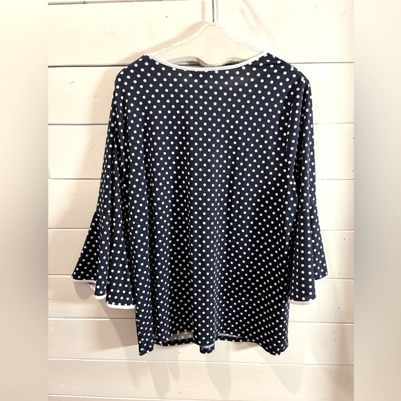💙 LAURA PLUS – Navy Polka Dot V-Neck Top size 2X - Picture 6 of 8